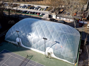 Tennis Air Dome mit transparenter Membran