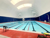  Estrutura infl&aacute;vel suportada por ar para piscinas recreativas